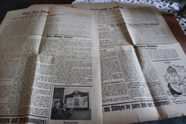 Newspaper - The striker number 11 1935